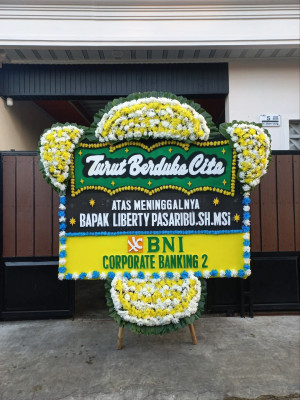 Papan Bunga Duka di Gane Timur Selatan