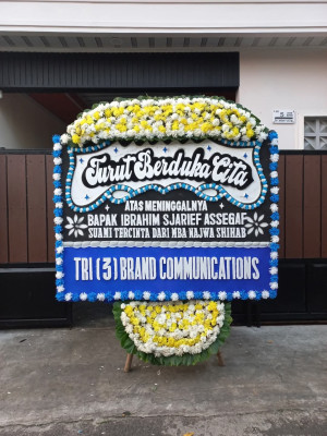 Papan Bunga Duka di Gane Timur Selatan